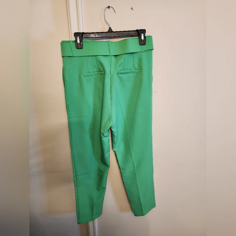 Boutique green belted high waisted pants_2